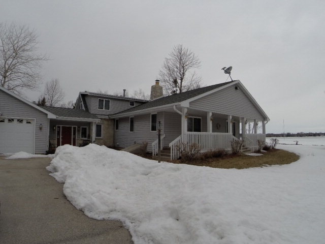 1334 Tacoma Beach Road Sturgeon Bay, WI 54235 - Photo 1 of 1