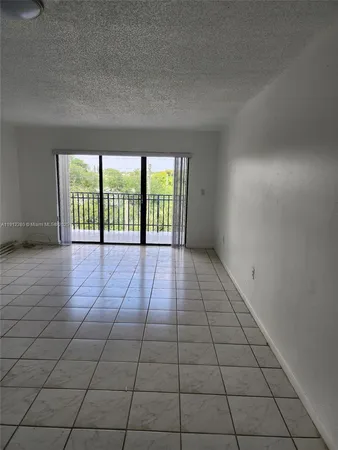 $1,850 | Golden Glades, Miami, FL 33161