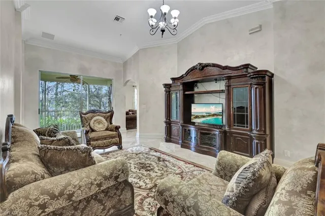 $539,000 | 1345 Mariposa Circle, Unit 5204, Naples, FL 34105