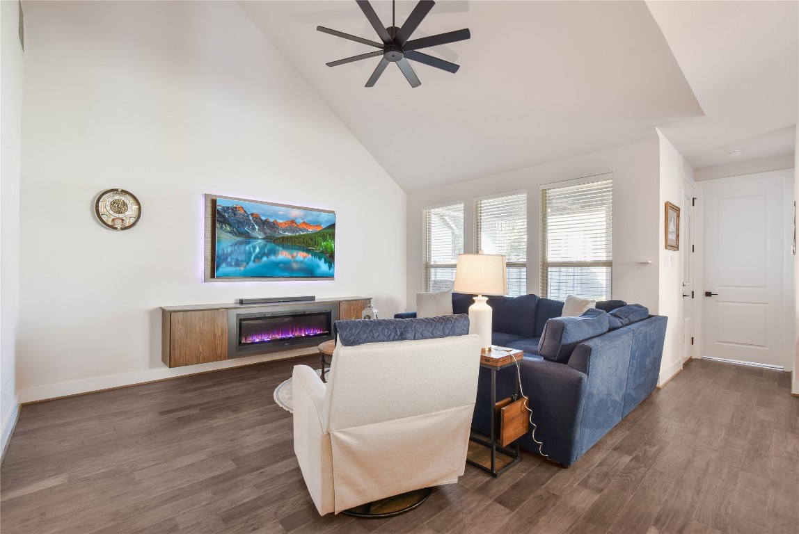 237 Arrowhead Mound Road Georgetown, TX 78628 - Photo 13 of 40