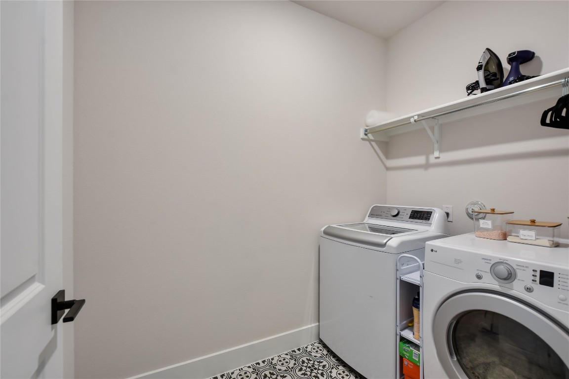 237 Arrowhead Mound Road Georgetown, TX 78628 - Photo 18 of 40