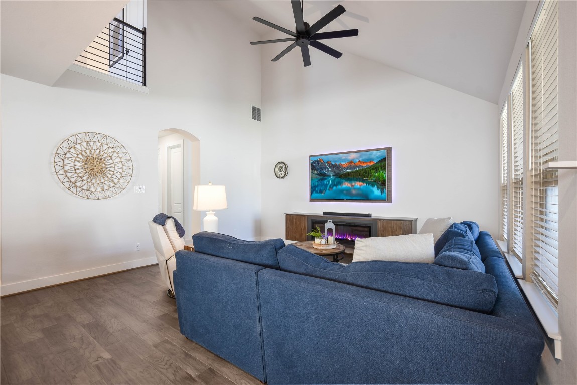 237 Arrowhead Mound Road Georgetown, TX 78628 - Photo 4 of 40