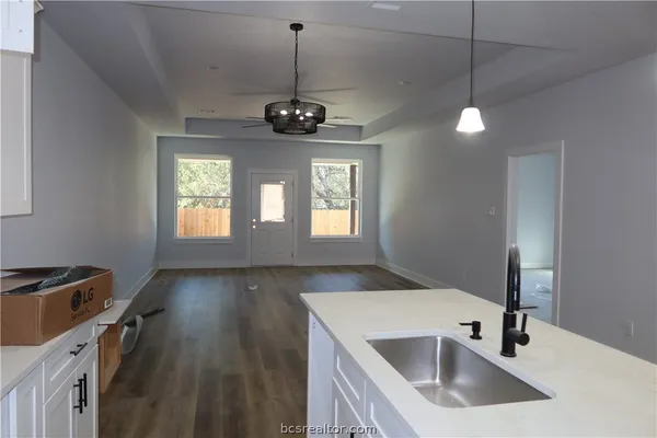 $2,375 | 2002 Reagan Court, Bryan, TX 77802