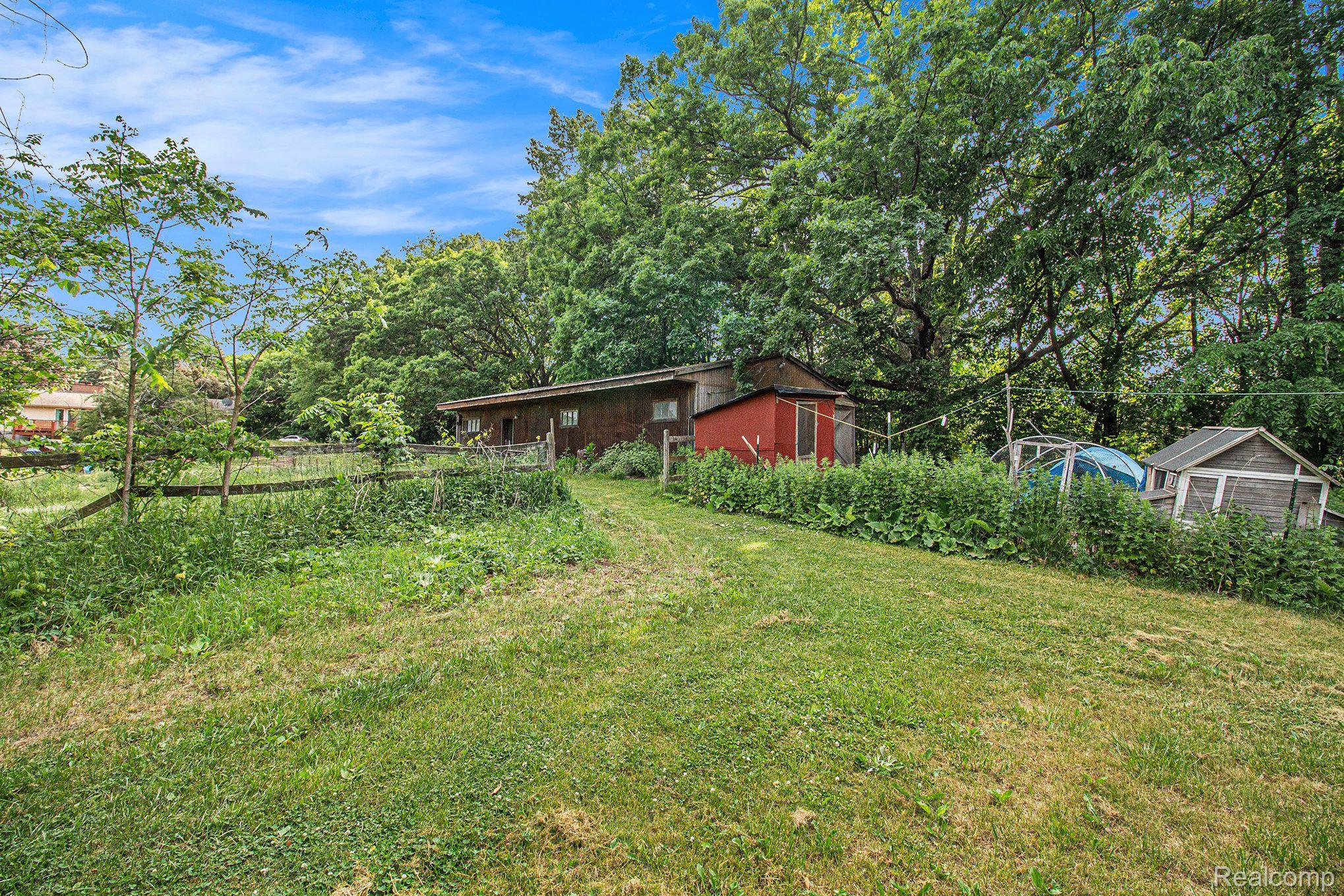 6700 Crofoot Road Howell, MI 48843 - Photo 35 of 41 Gallery Image 35