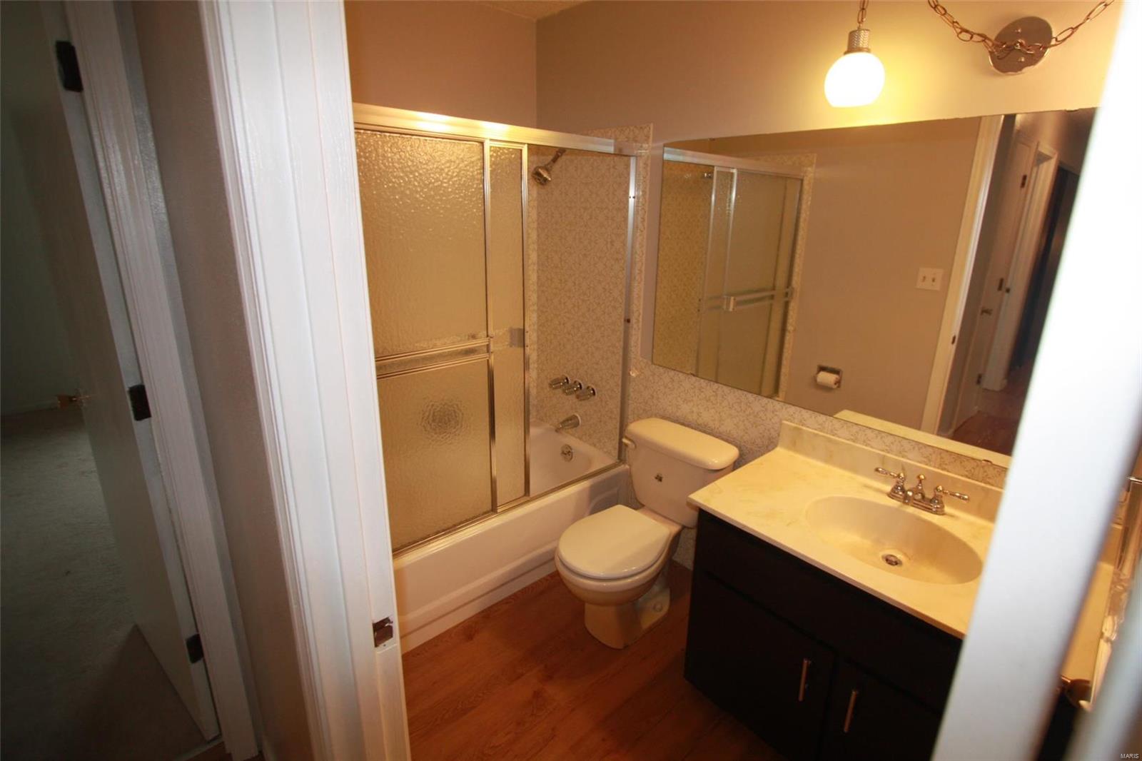 525 Sappington Barracks Road St. Louis, MO 63125 - Photo 7 of 18 Gallery Image 7