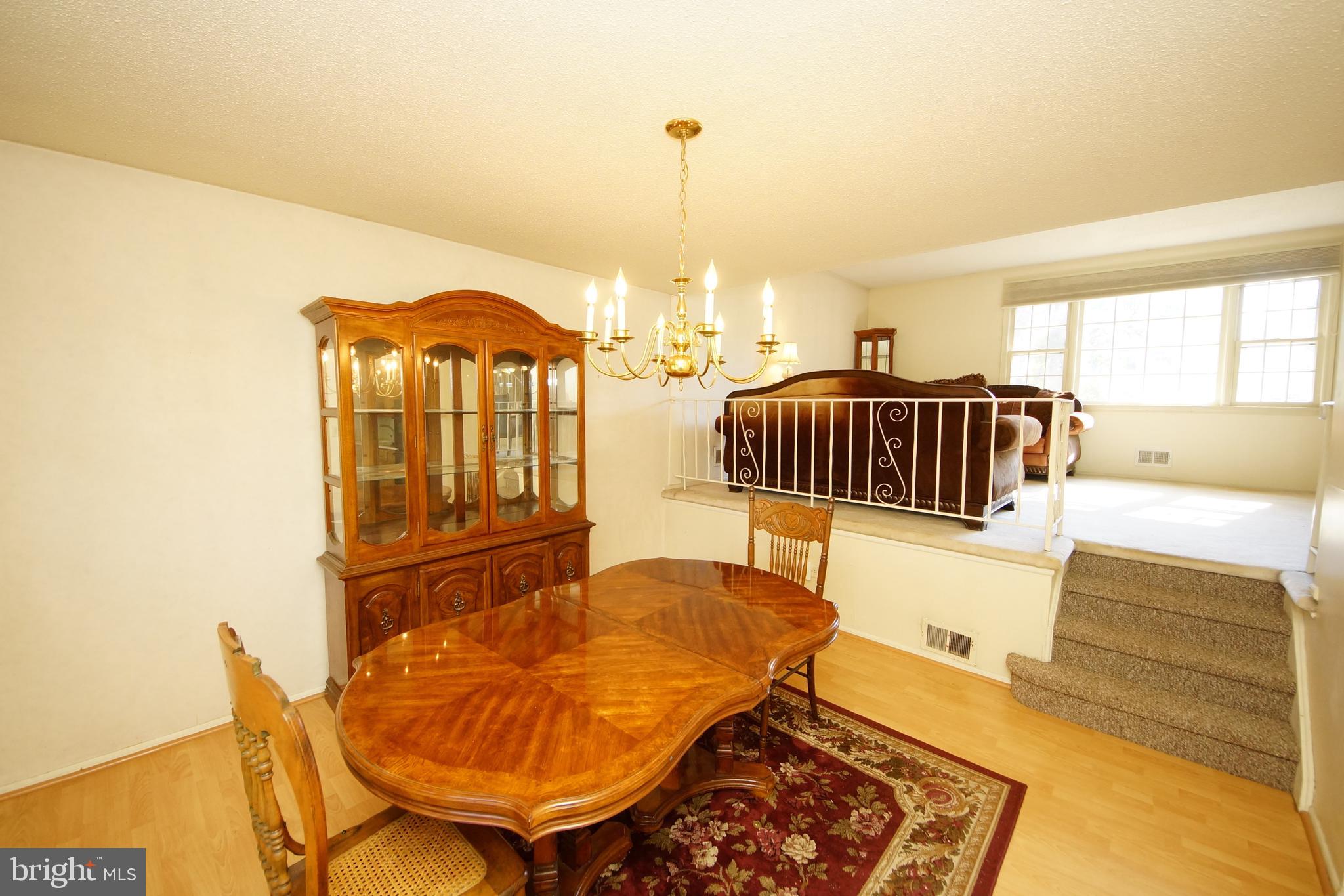 8 Randi Way Titusville, NJ 08560 - Photo 12 of 39 Dining Room