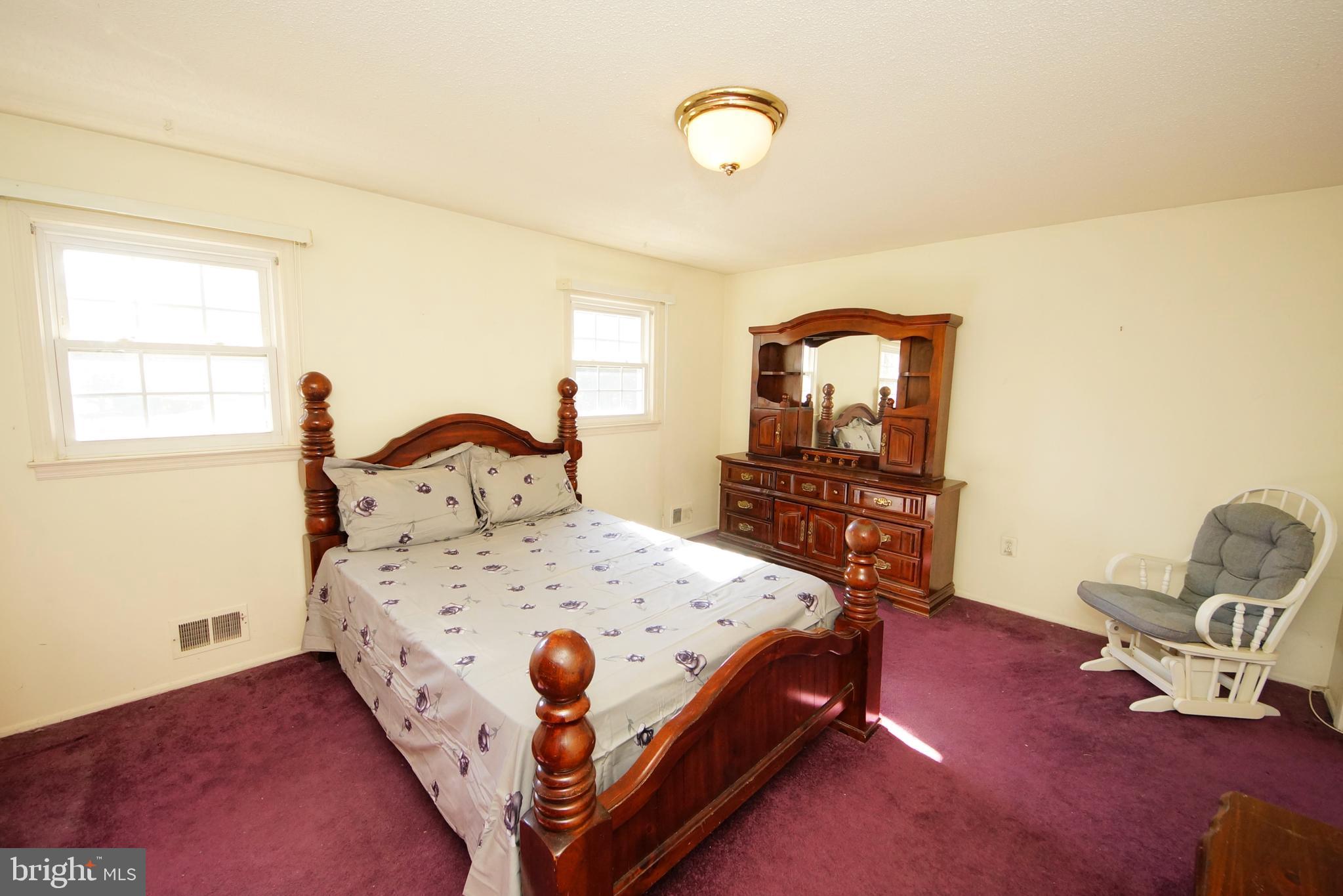 8 Randi Way Titusville, NJ 08560 - Photo 25 of 39 Master Bed Room