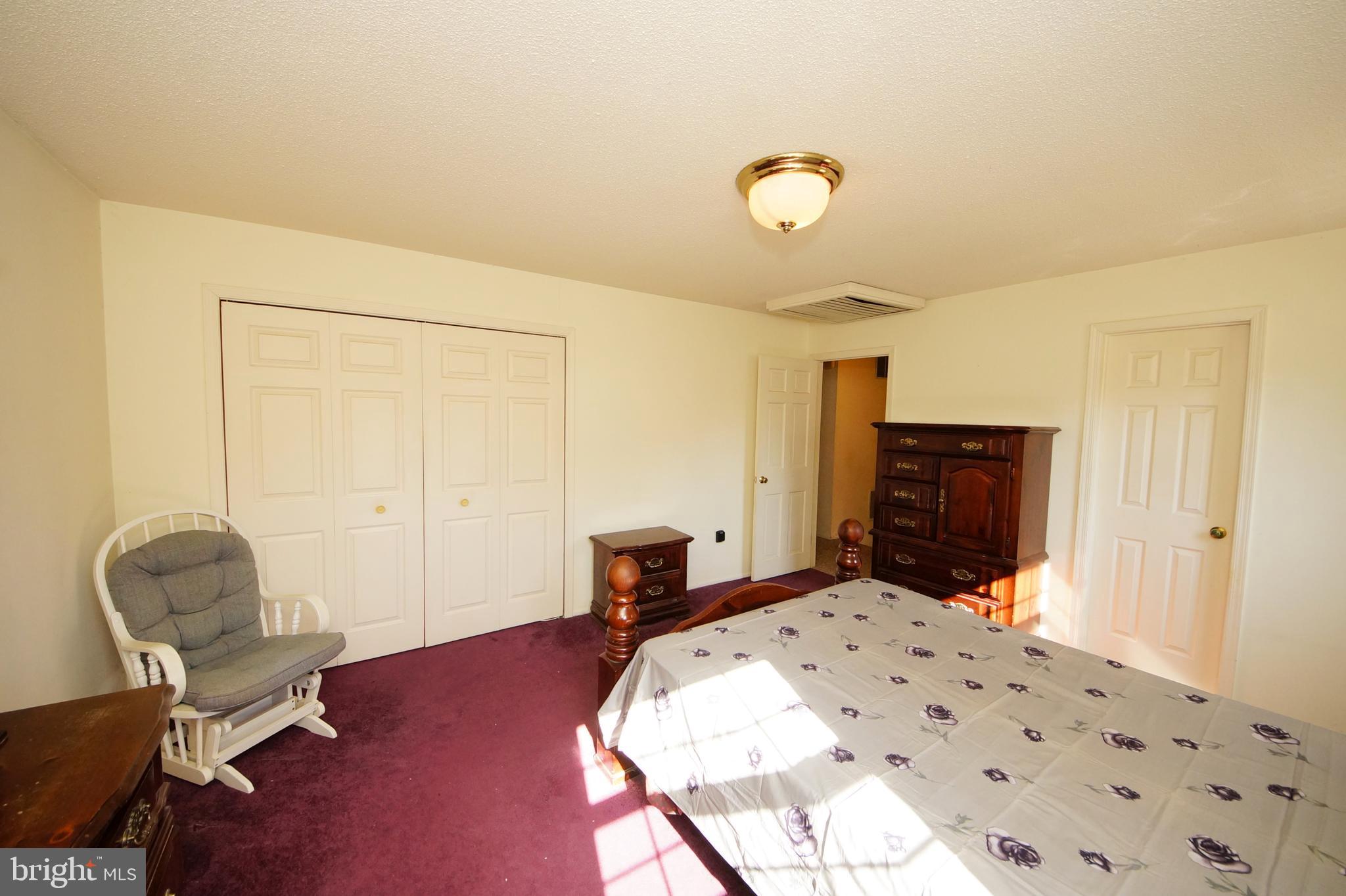 8 Randi Way Titusville, NJ 08560 - Photo 26 of 39 Master Bed Room