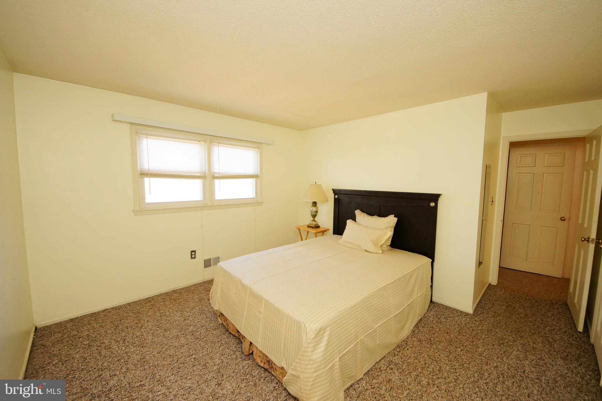 8 Randi Way Titusville, NJ 08560 - Photo 27 of 39 Bed Room 2
