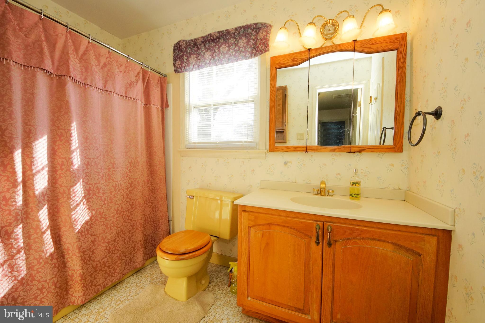 8 Randi Way Titusville, NJ 08560 - Photo 31 of 39 Bath