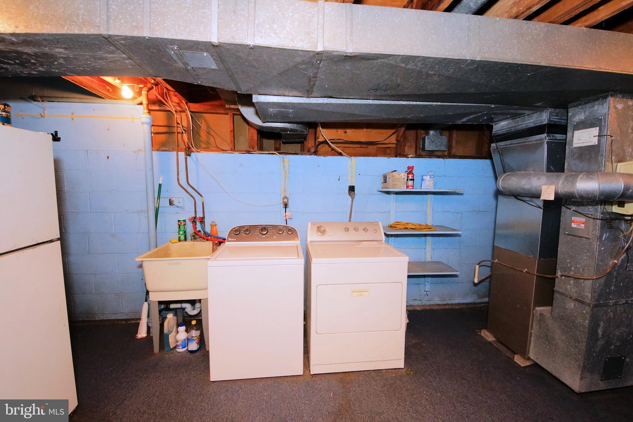 8 Randi Way Titusville, NJ 08560 - Photo 32 of 39 Laundry