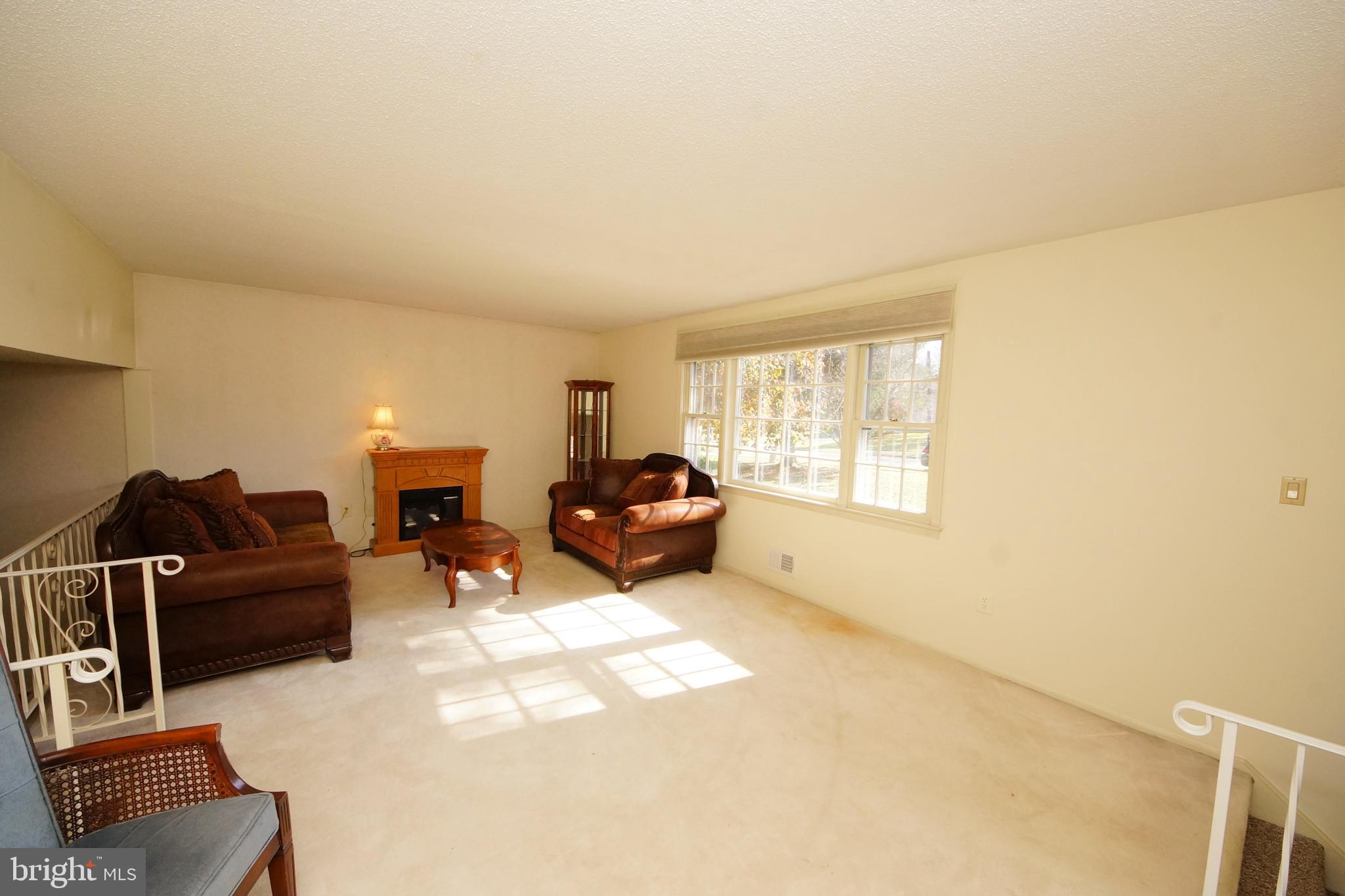 8 Randi Way Titusville, NJ 08560 - Photo 6 of 39 Gallery Image 6