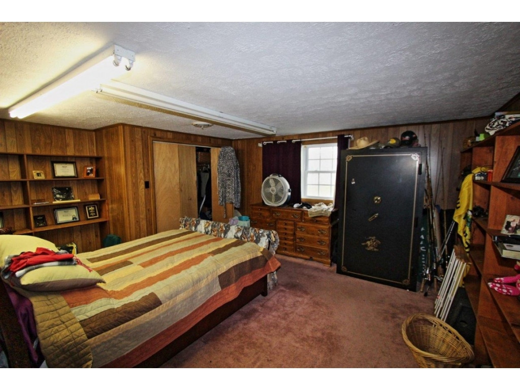 342 Bob Jobe Road Gray, TN 37615 - Photo 10 of 14 Master Bedroom