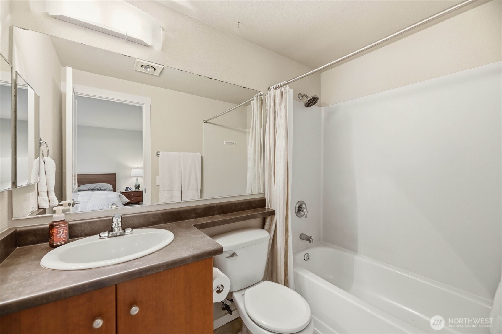 12404 East Gibson Road, Unit H301 Everett, WA 98204 - Photo 20 of 32