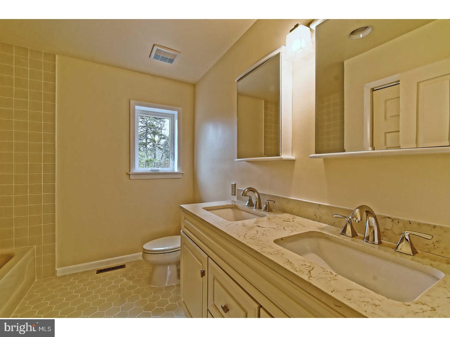 38 Burrs Mill Road Southampton, NJ 08088 - Photo 18 of 25 Gallery Image 18