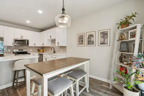 $2,100 | 8412 Hidden Baker's Trace, North Charleston, SC 29418