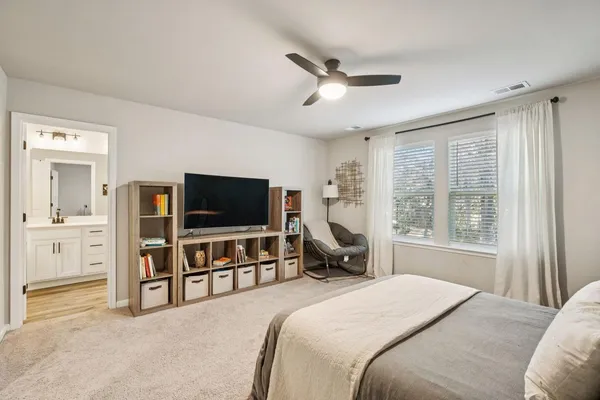 $2,100 | 8412 Hidden Baker's Trace, North Charleston, SC 29418