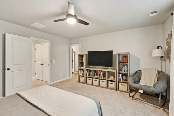 $2,100 | 8412 Hidden Baker's Trace, North Charleston, SC 29418