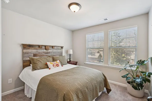 $2,100 | 8412 Hidden Baker's Trace, North Charleston, SC 29418