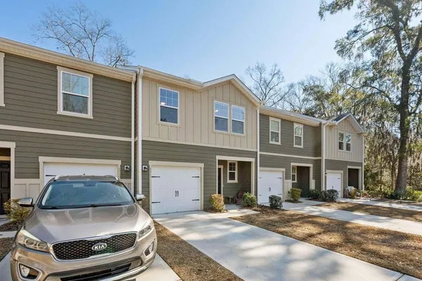 $2,100 | 8412 Hidden Baker's Trace, North Charleston, SC 29418