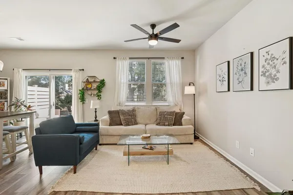$2,100 | 8412 Hidden Baker's Trace, North Charleston, SC 29418