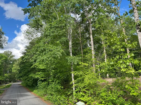 $260,000 | 12009 Parkriver Drive, Manassas, VA 20112