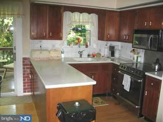 439 Sugarmill Road Huntingdon Valley, PA 19006 - Photo 3 of 6