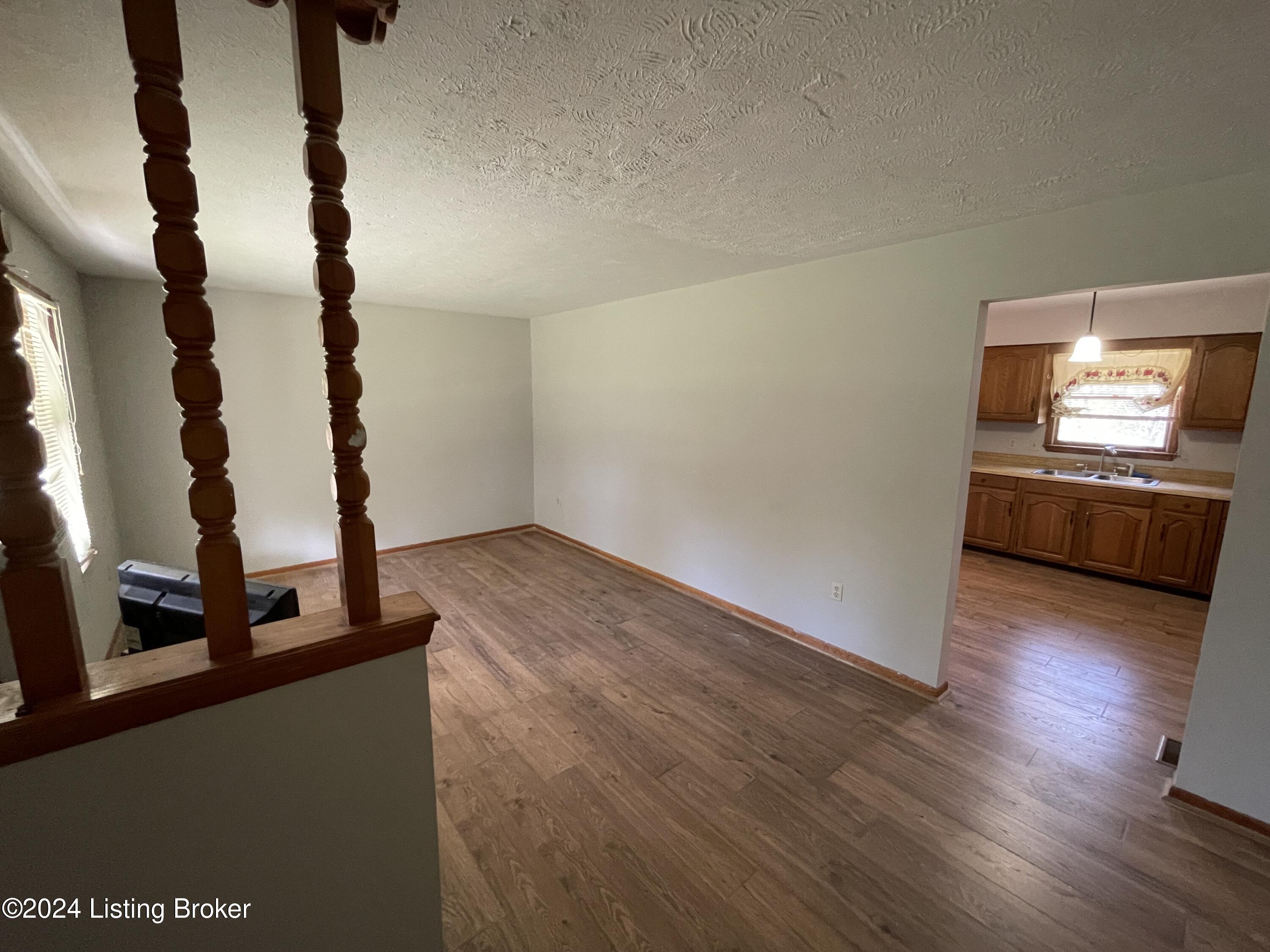 1670 Briar Ridge Road Mount Eden, KY 40046 - Photo 2 of 37 IMG_5611