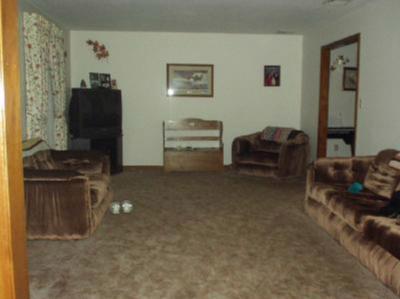 3823 Eagle Road Slatington, PA 18080 - Photo 3 of 8 Living Room