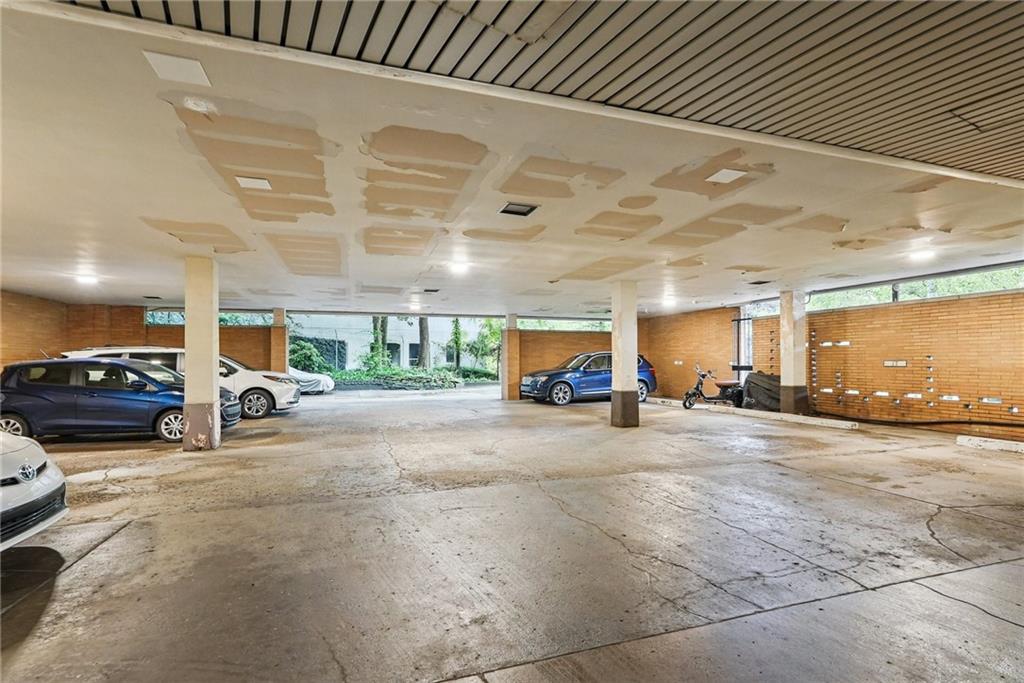 5048 Fifth Avenue, Unit 101 Pittsburgh, PA 15232 - Photo 22 of 24 a view of a parking area