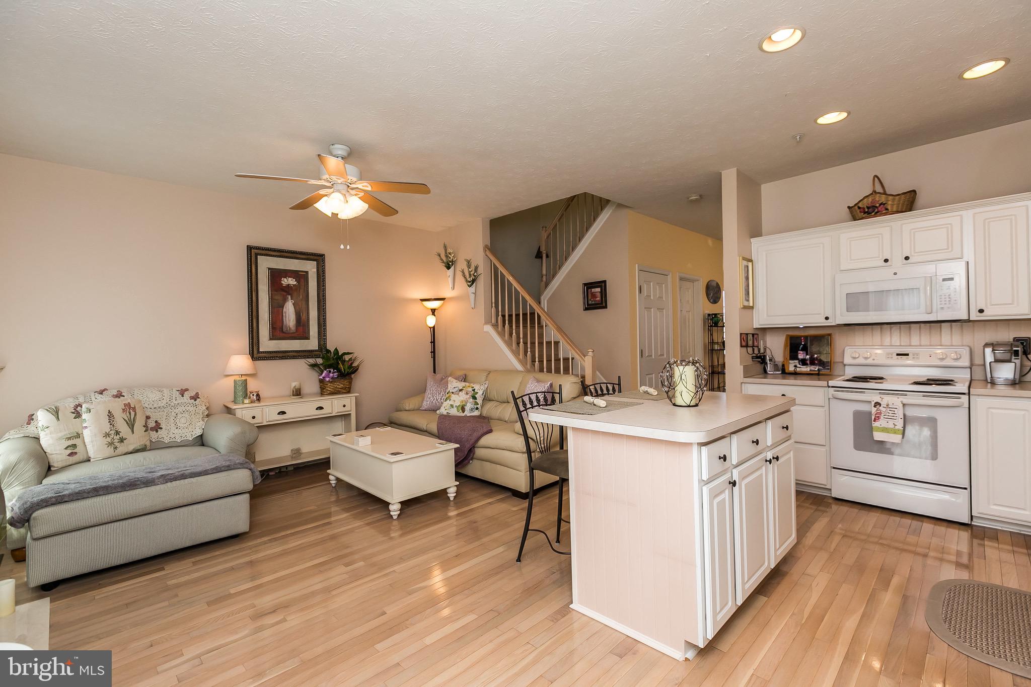 5003 Leasdale Road Baltimore, MD 21237 - Photo 13 of 38 Den Area Off Kitchen