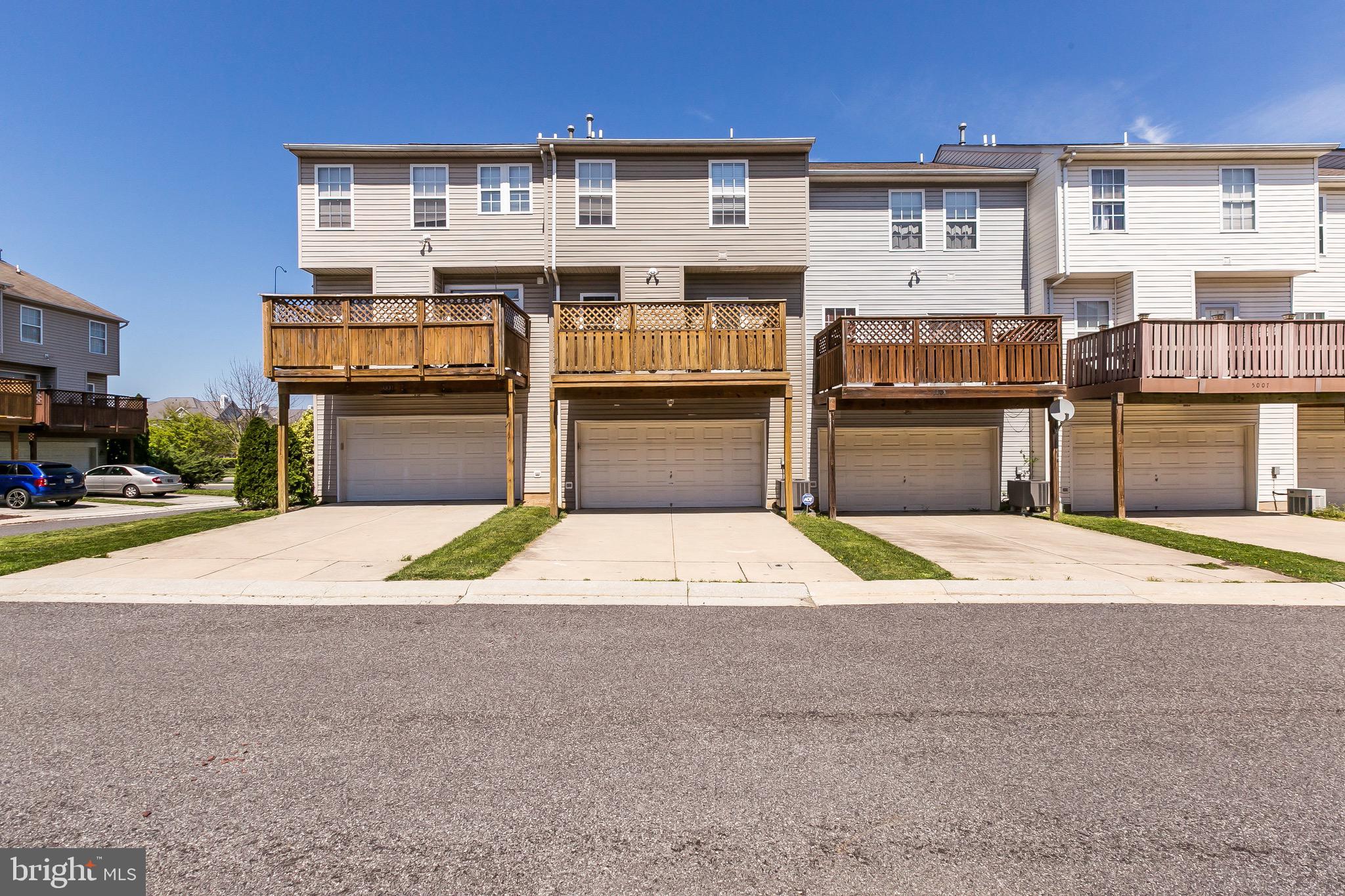 5003 Leasdale Road Baltimore, MD 21237 - Photo 38 of 38 Rear View - Lots of Parking (2nd In From Left)