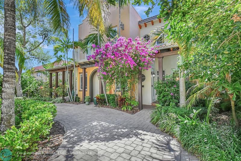 111 Northwest 1st Ave