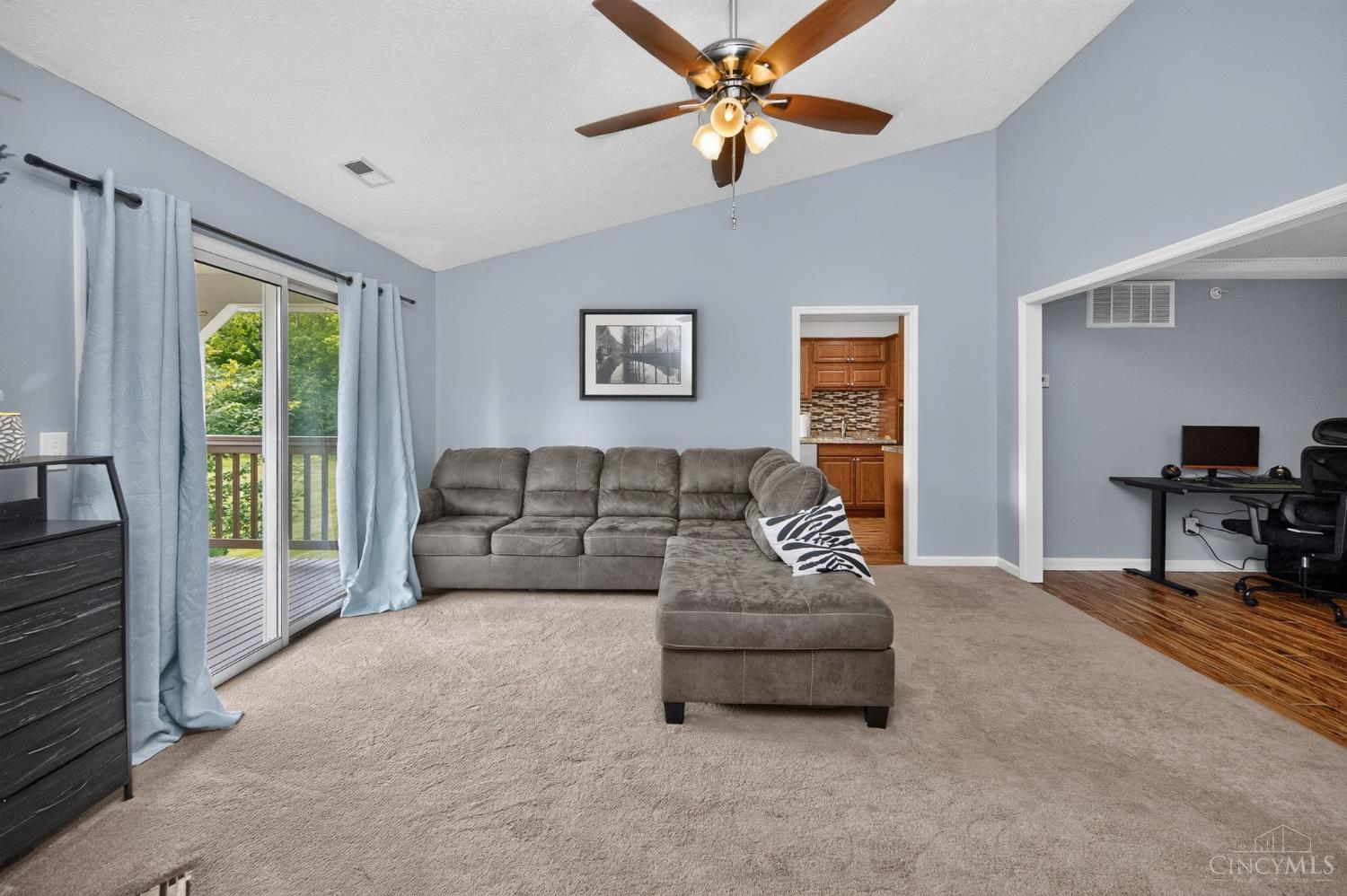 4350 Regency Ridge Court, Unit 304 Cincinnati, OH 45248 - Photo 12 of 46 Gallery Image 12