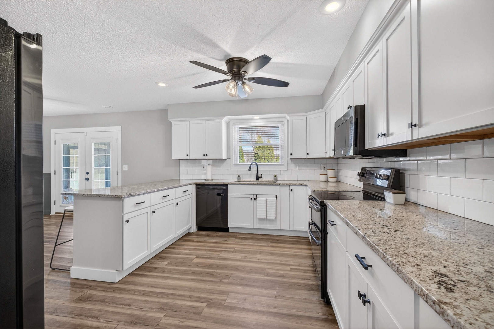 6 Sunset Circle Bettendorf, IA 52722 - Photo 12 of 43