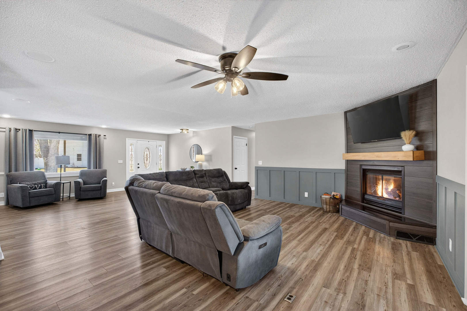 6 Sunset Circle Bettendorf, IA 52722 - Photo 4 of 43