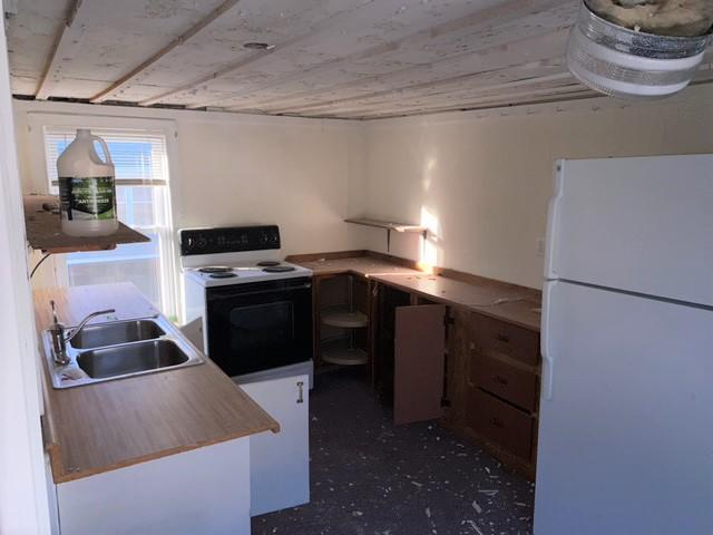 141 Spring Street Gardiner, ME 04345 - Photo 22 of 22 upstiars KItchen