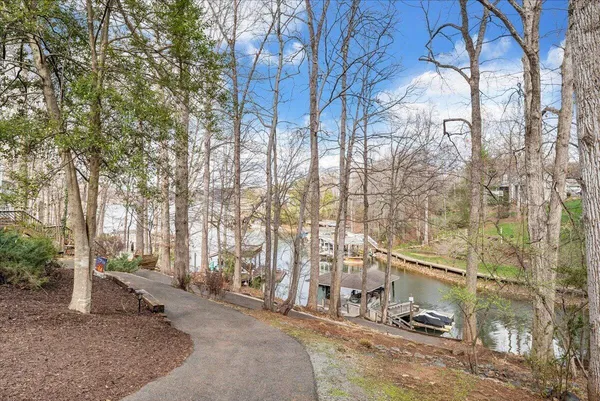 $1,350,000 | 406 Anchor Drive, Moneta, VA 24121