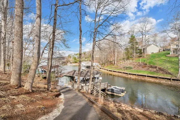 $1,350,000 | 406 Anchor Drive, Moneta, VA 24121