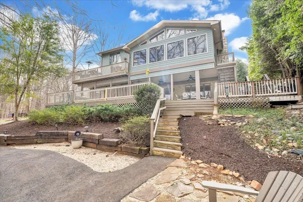 $1,350,000 | 406 Anchor Drive, Moneta, VA 24121