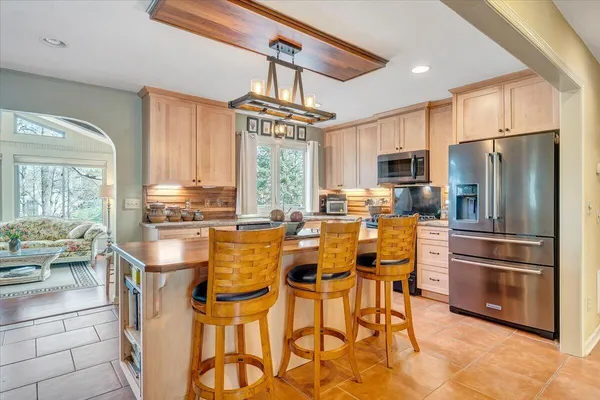 $1,350,000 | 406 Anchor Drive, Moneta, VA 24121