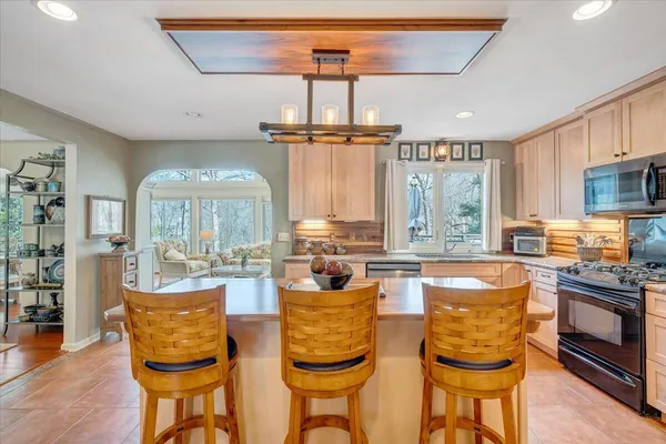 $1,350,000 | 406 Anchor Drive, Moneta, VA 24121