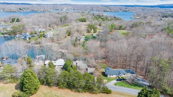 $1,350,000 | 406 Anchor Drive, Moneta, VA 24121