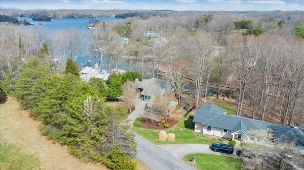 $1,350,000 | 406 Anchor Drive, Moneta, VA 24121