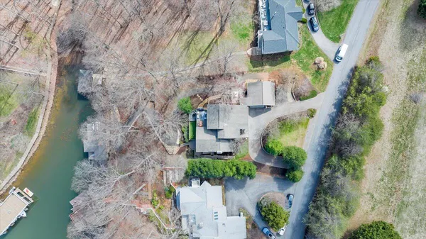 $1,350,000 | 406 Anchor Drive, Moneta, VA 24121