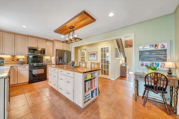 $1,350,000 | 406 Anchor Drive, Moneta, VA 24121