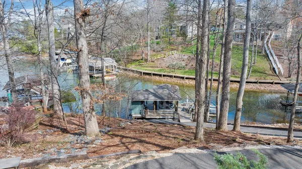 $1,350,000 | 406 Anchor Drive, Moneta, VA 24121