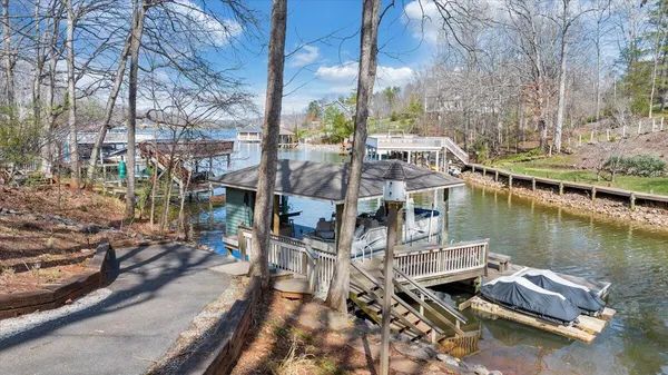 $1,350,000 | 406 Anchor Drive, Moneta, VA 24121