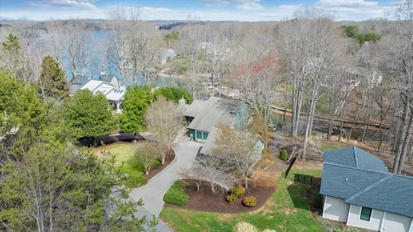 $1,350,000 | 406 Anchor Drive, Moneta, VA 24121