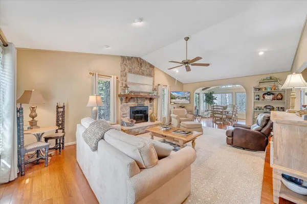 $1,350,000 | 406 Anchor Drive, Moneta, VA 24121